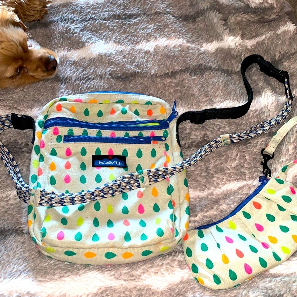 Kavu bag w change purse